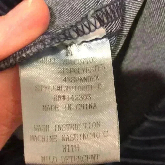 Fashionomics dark denim pull-on flare pant size medium. In great condition! - Picture 5 of 7